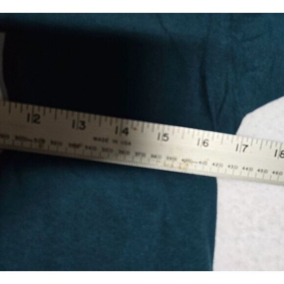 Philadelphia Eagles Carson Wentz #11 NFL Football Jersey T-Shirt Fan Gear Size S - Picture 6 of 7